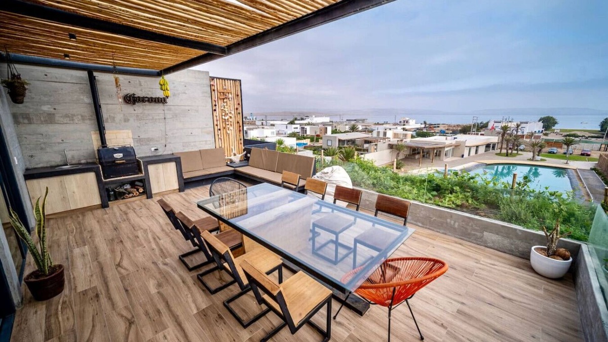 Pisco Apartment | Comfy Rooftop Apartment with Ocean view min away from Paracas National Reserve