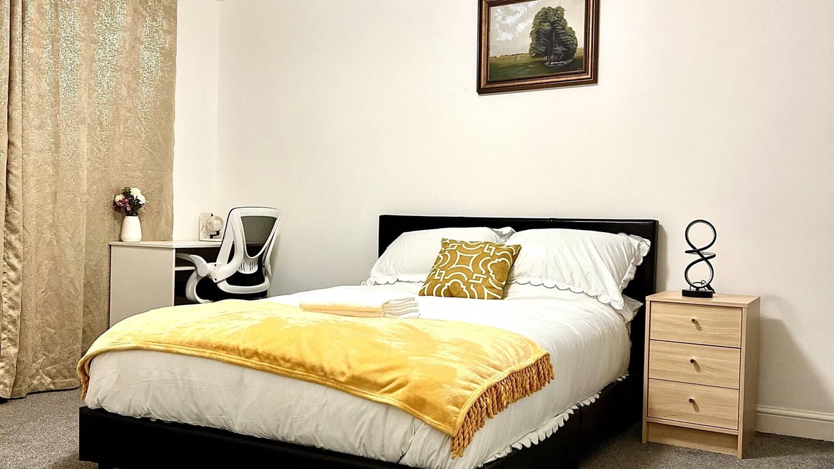 Newark upon Trent House | Comfy Room in Nottingham