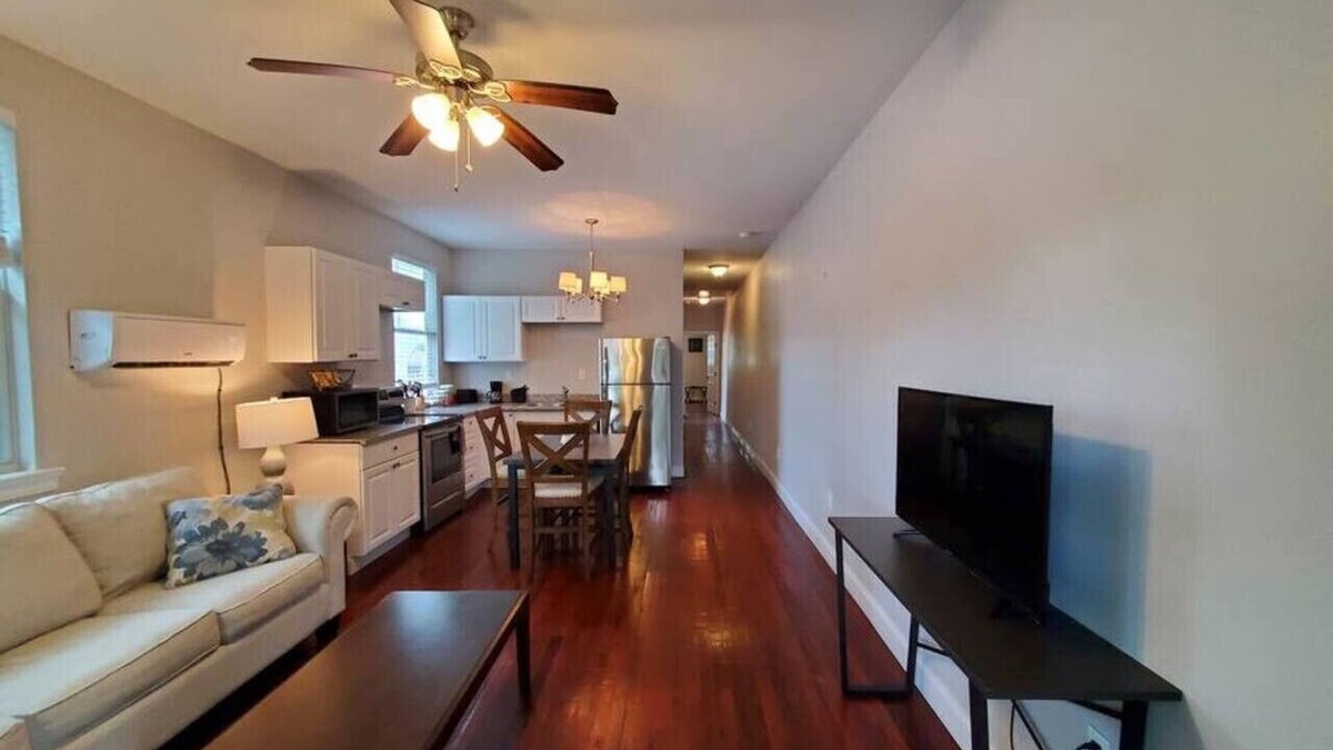 Holy Cross District Apartment | Comfy St Claude 2 Bedroom