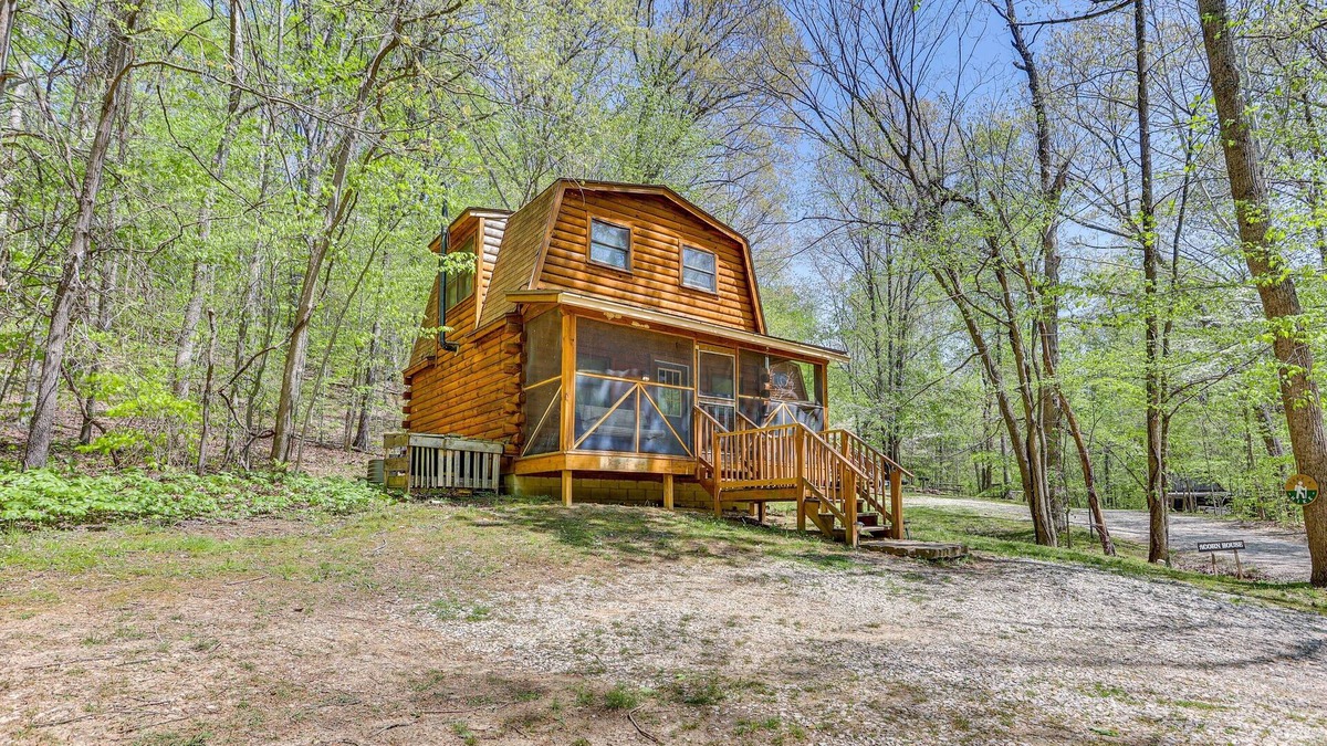 Taswell Cabin | Comfy Taswell Cabin Rental - Community Amenities!