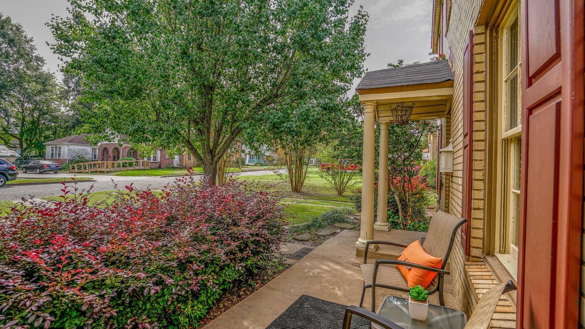 Marshall House | Comfy Whole House Near Downtown and Caddo Lake
