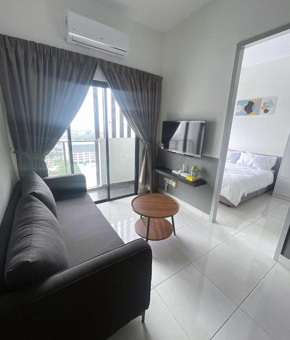 Bandar Menjalara Apartment | Comfy WIFI place @Manjalara 5Min to Desa Park City