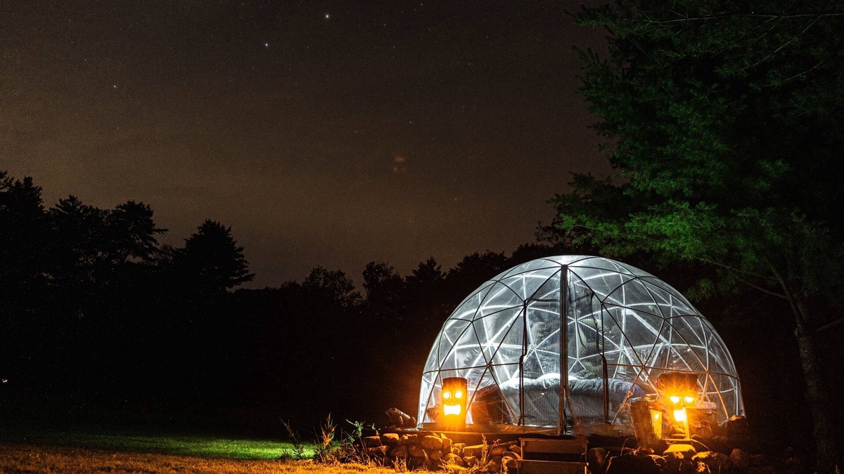 Jefferson RV Rental | ComfyDome Pond-Side Glamping , Dome