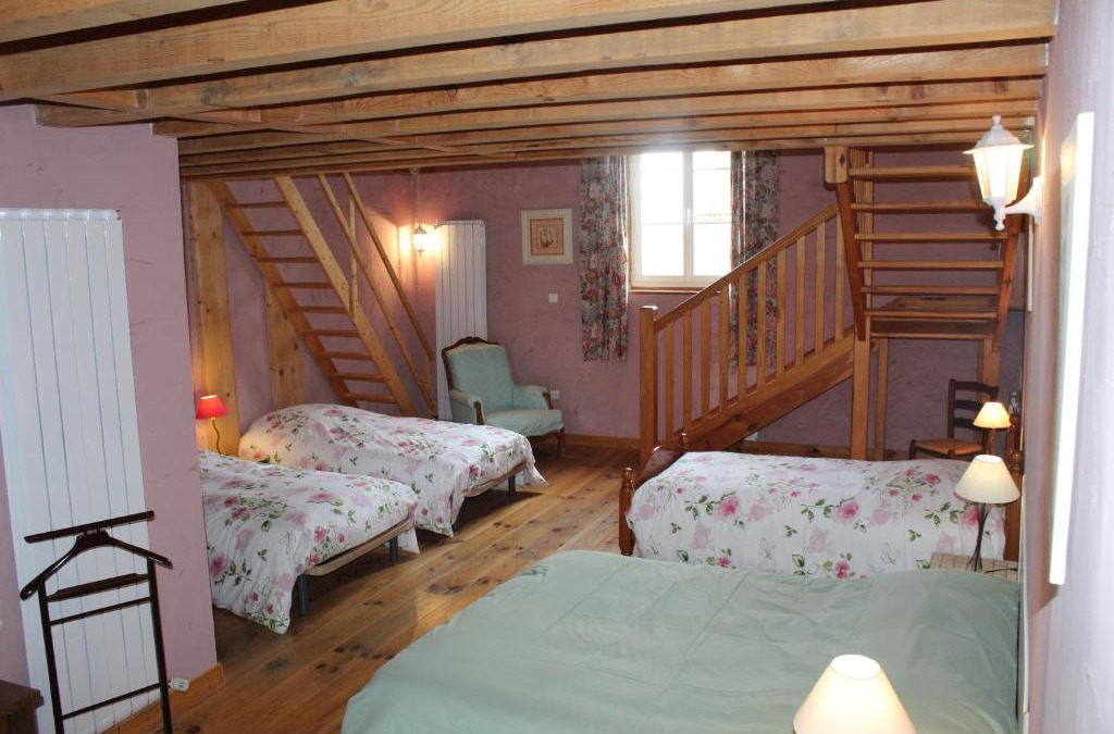 Bourg-le-Comte Bed & Breakfast | COMME UN COQ EN PÂTE