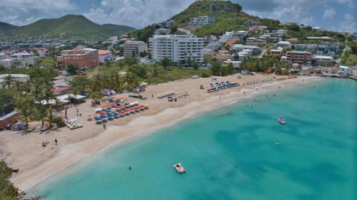 Simpson Bay Hotel | Commodore Suites
