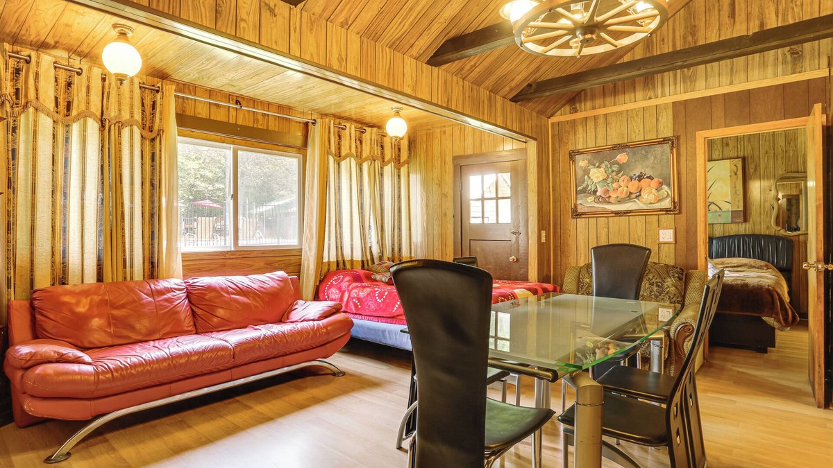 Mongaup Valley Cabin | Communal Pool & Playground: Mongaup Valley Cabin!