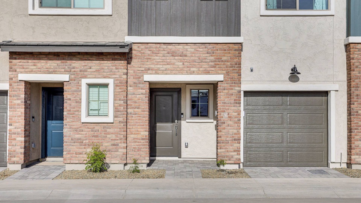 Desert View Condo | Community Pool & Hiking Trails: Phoenix Condo!