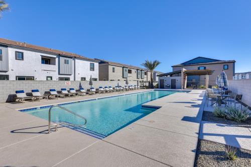 Desert View Apartment | Community Trails and Dog Park Phoenix Studio!