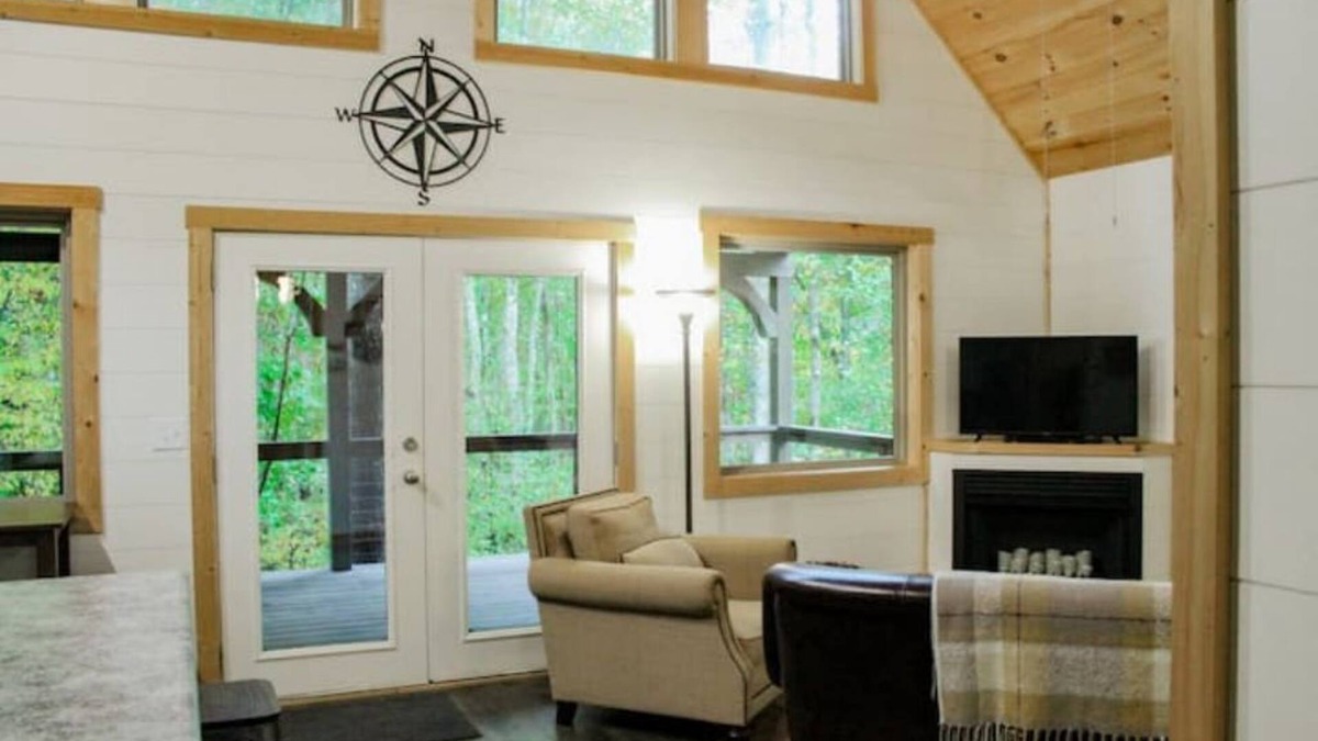 Tellico Plains Cabin | Compass Cabin In The Mountains