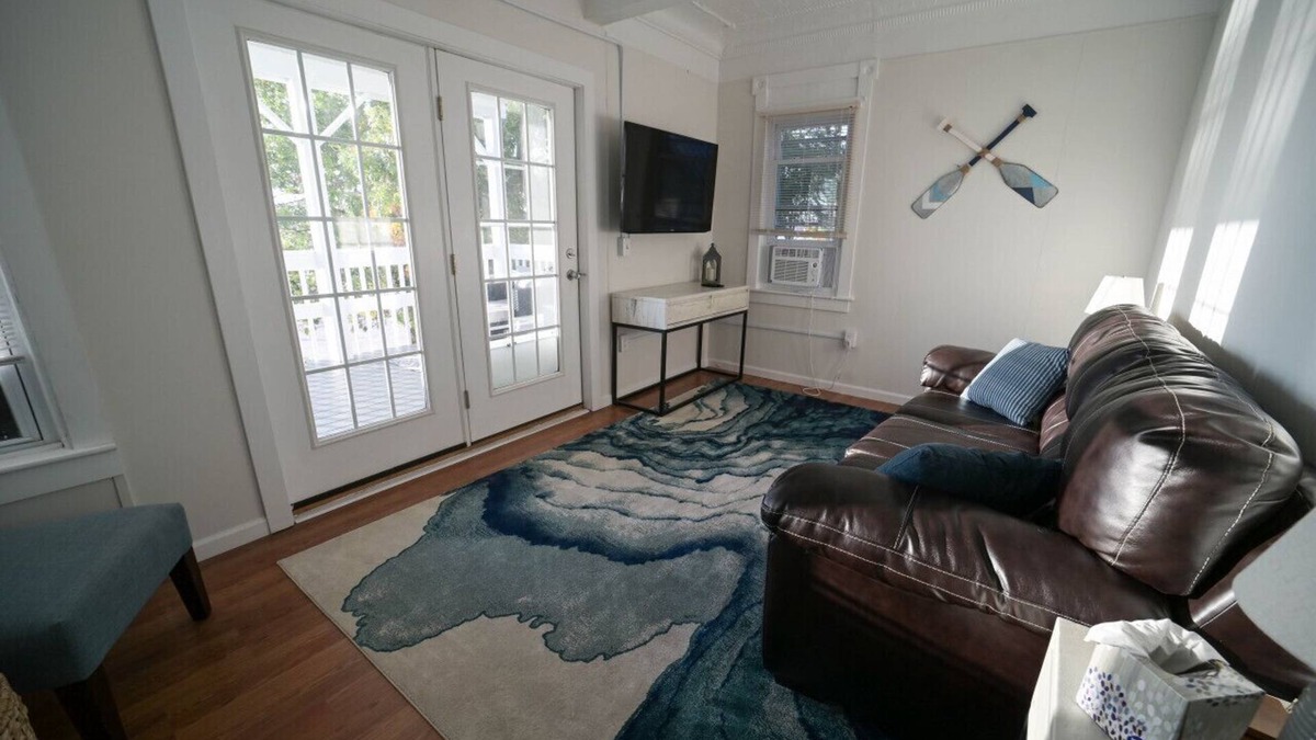 Durhamville Condo | Compass Rose | Historic Oneida Lakefront Condo 4