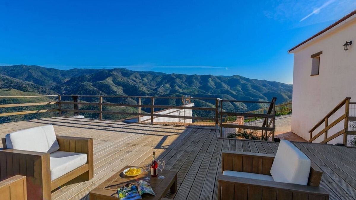 Palma-Palmilla Resort | Complejo el Mirador - Casa de Piedra Málaga by Ruralidays