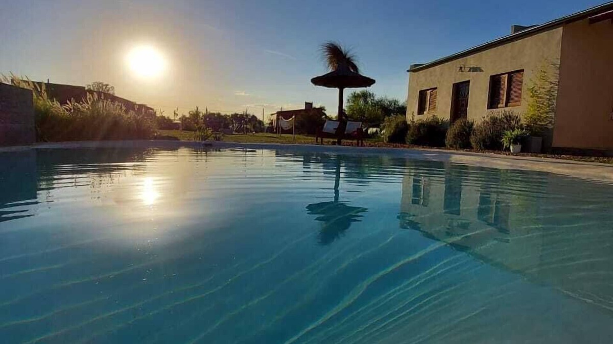 Caseros House | Complejo La Roca - Hospedaje