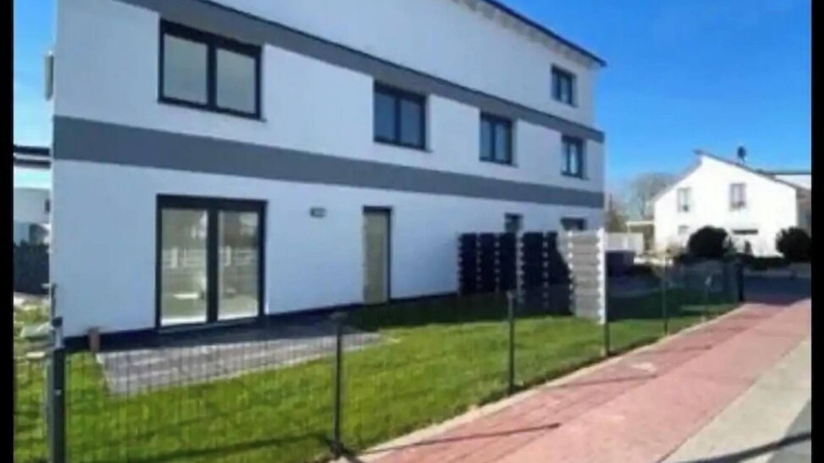 Oberasbach House | Completely new house