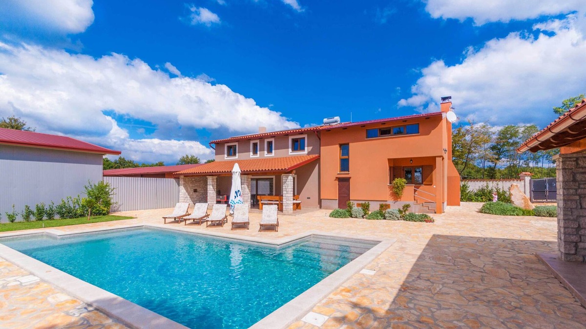 Divsici Villa | Completely private property - pool, garden, playground, meadows and woods