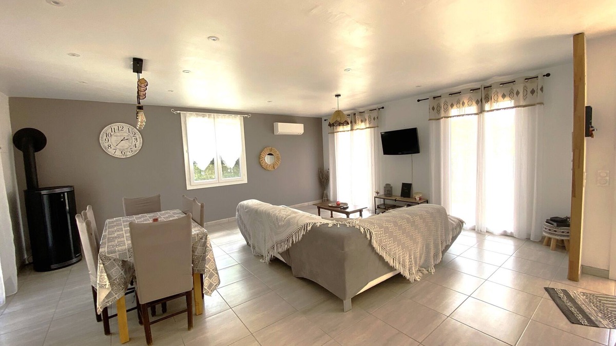 Allez-et-Cazeneuve House | Completely renovated country house with air conditioning and garden