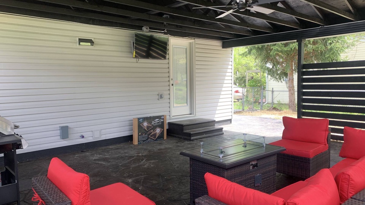 Gambier House | Completely Remodeled Home directly behind the Kenyon Sports Center