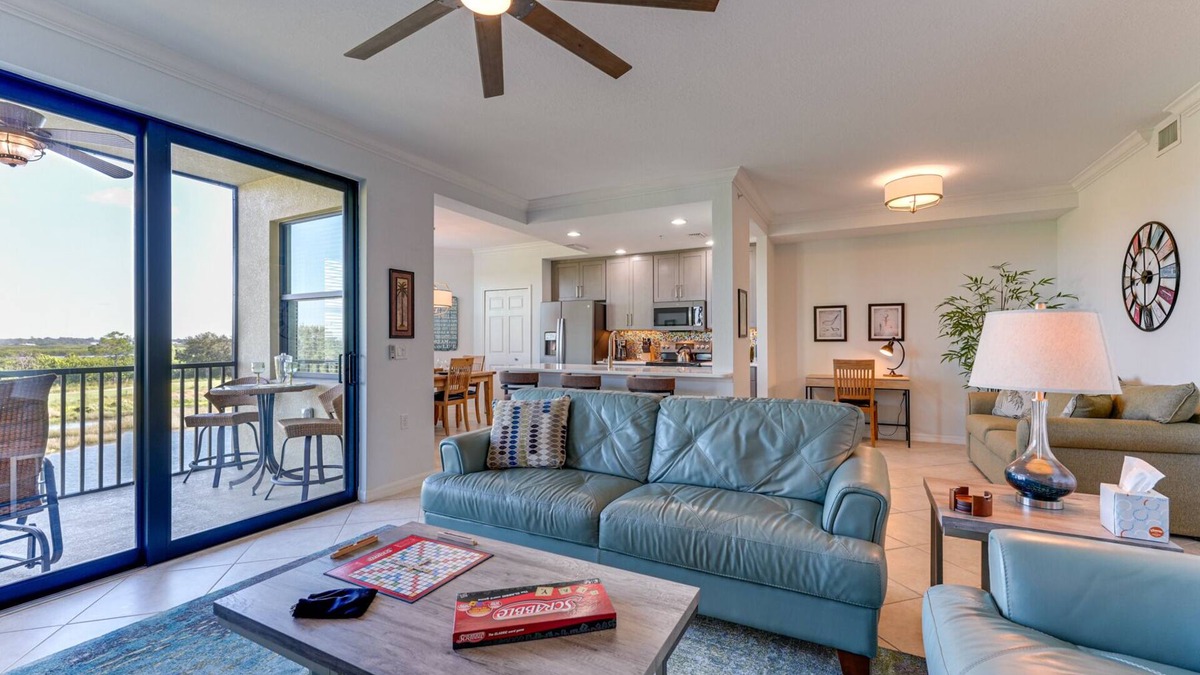 Bradenton Condo | Completely Remodeled in 2022 with Views of the Manatee River