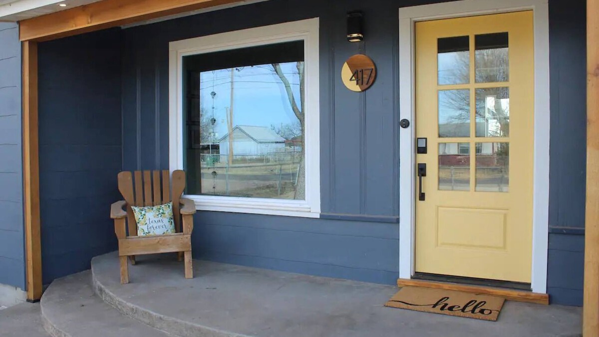 San Angelo House | Completely Remodeled home walking distance to the Coliseum & Spur Arena