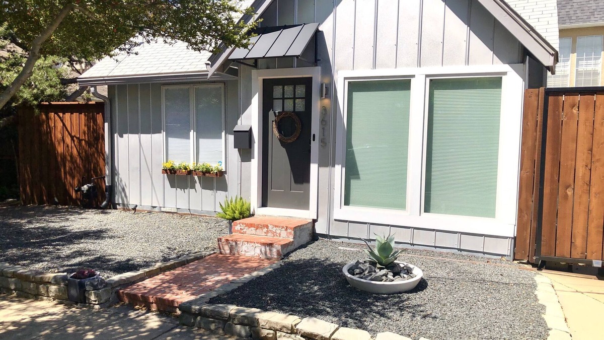 Park Cities House | Completely Renovated 1bed/2bath Home with Office & Yard