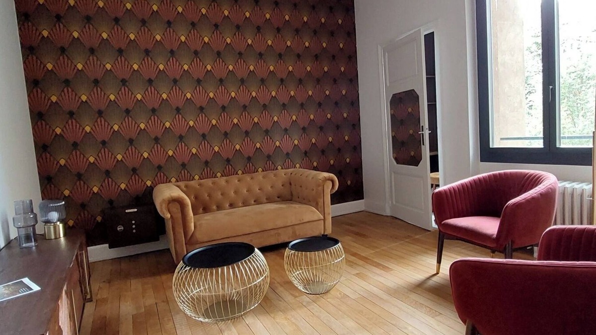 Cœur de Ville Apartment | Completely renovated Art Deco Daisy apartment in the city center