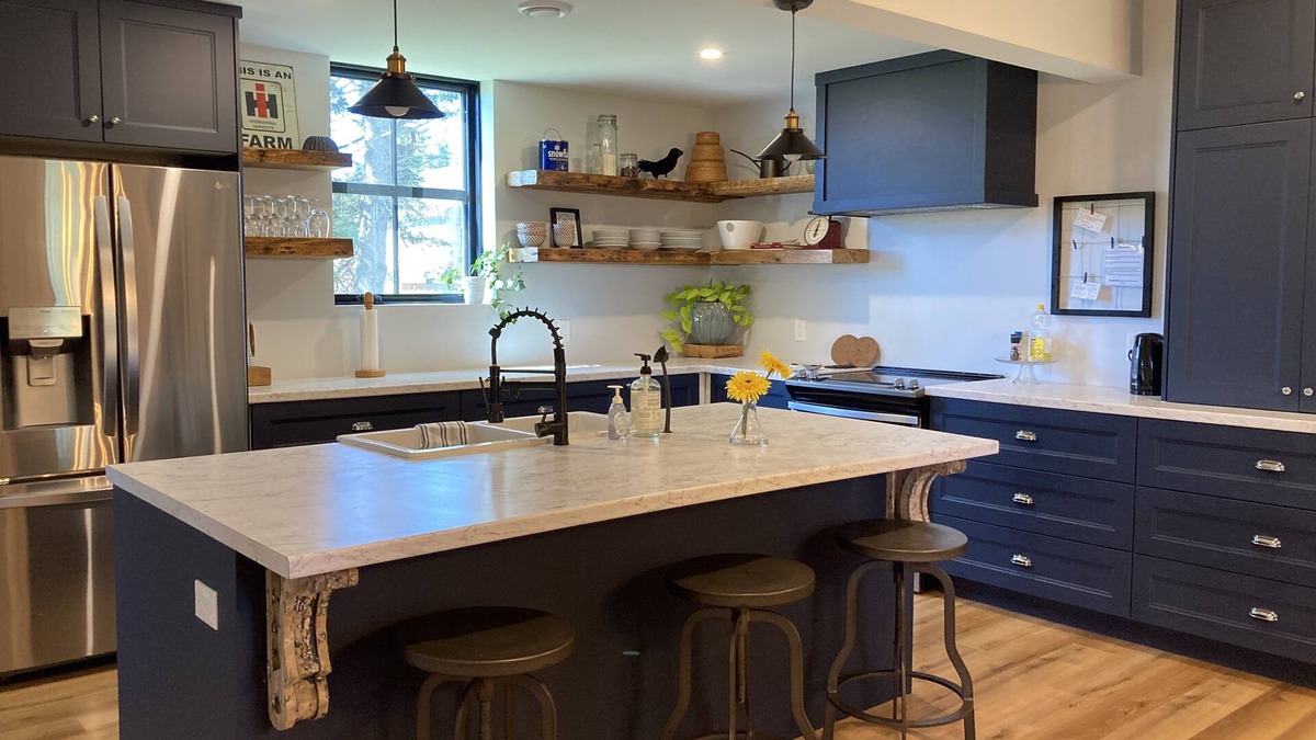 Charlotte's Shore Other | Completely renovated secluded 6 bedroom farmhouse in central PEI