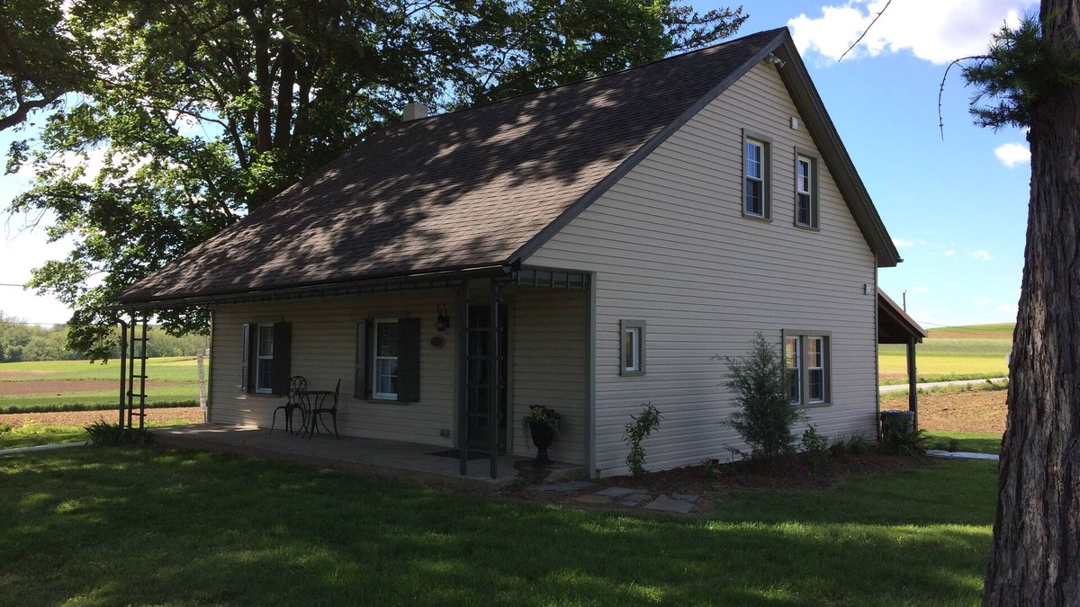 Refton Cottage | COMPLETELY RESTORED 1700's HOME SURROUNDED BY FARMLAND
