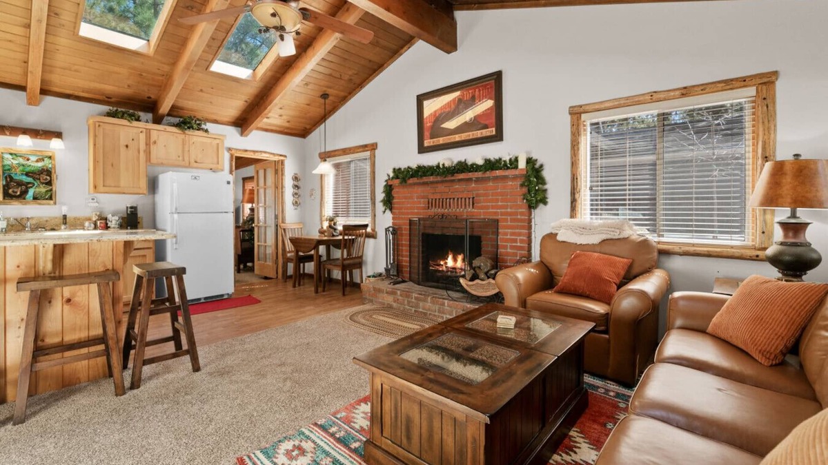Big Bear Lake House | Comstock Cabin: Fall & Winter Family Lake Escape