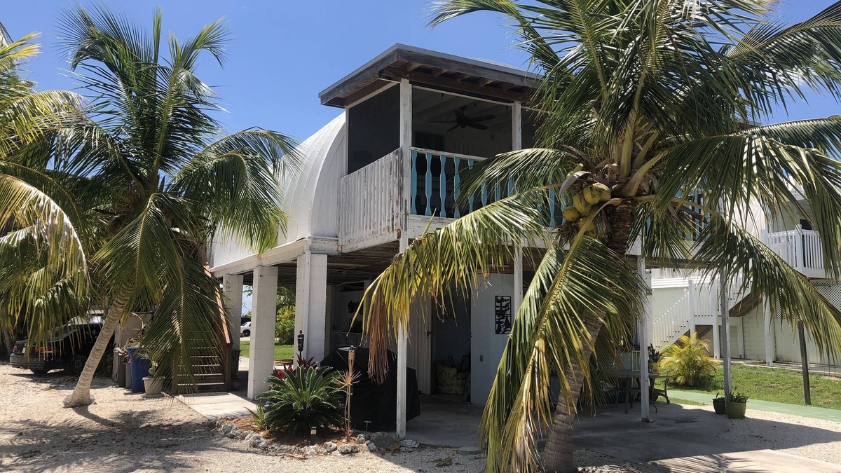 Little Torch Key House | Conch House on a Quiet Canal : Monthly Only