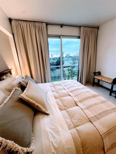 La Lonja Apartment | Concord Zafiro Pilar Apart