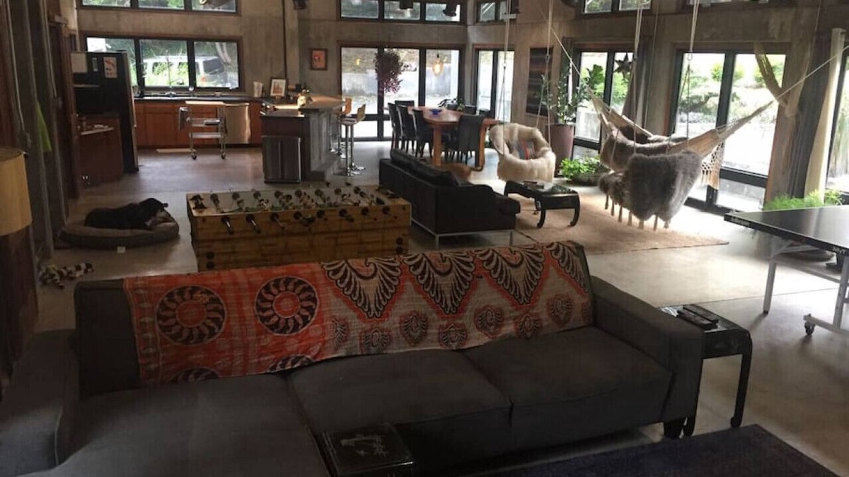 Eureka House | Concrete Loft in the Redwoods