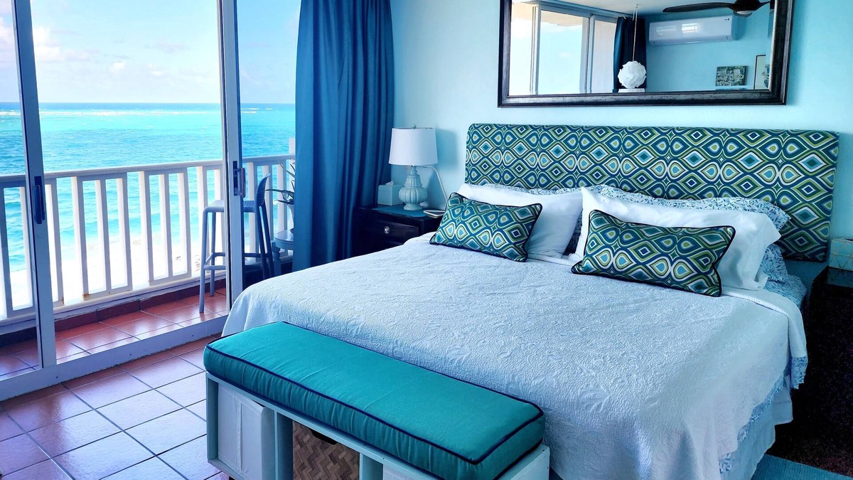 Condado Condo | Condado Beachfront Studio, Incredible view, next to Mariott, secure, king bed