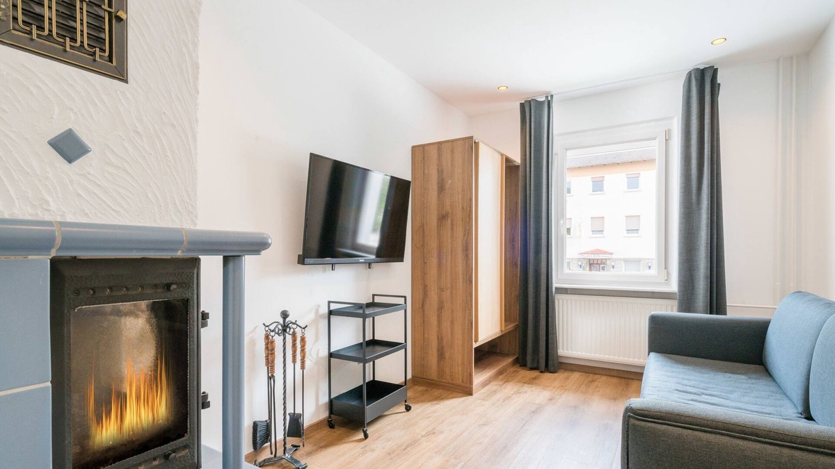 Zirndorf Apartment | Condo II - modern apartment for up to 6 people