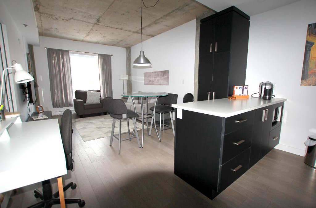 Vieux-Limoilou Apartment | Condo "Imagine" - stationnement privé inclus