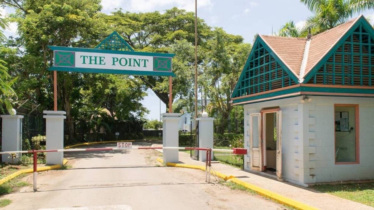 West End Condo | Condo in a Picturesque, Relaxing Gated Property in Negril