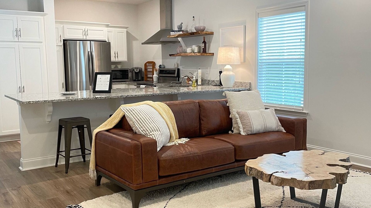 Aiken Condo | Condo located downtown Aiken that's only a 5-minute walk to the Alley!