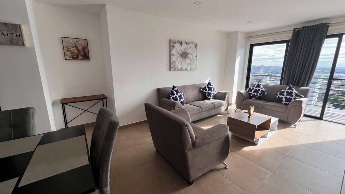 San Salvador Condo | Condo: The Flats La Vista - El Salvador del Mundo: Cozy 3 Bedroom, 3 bathroom.