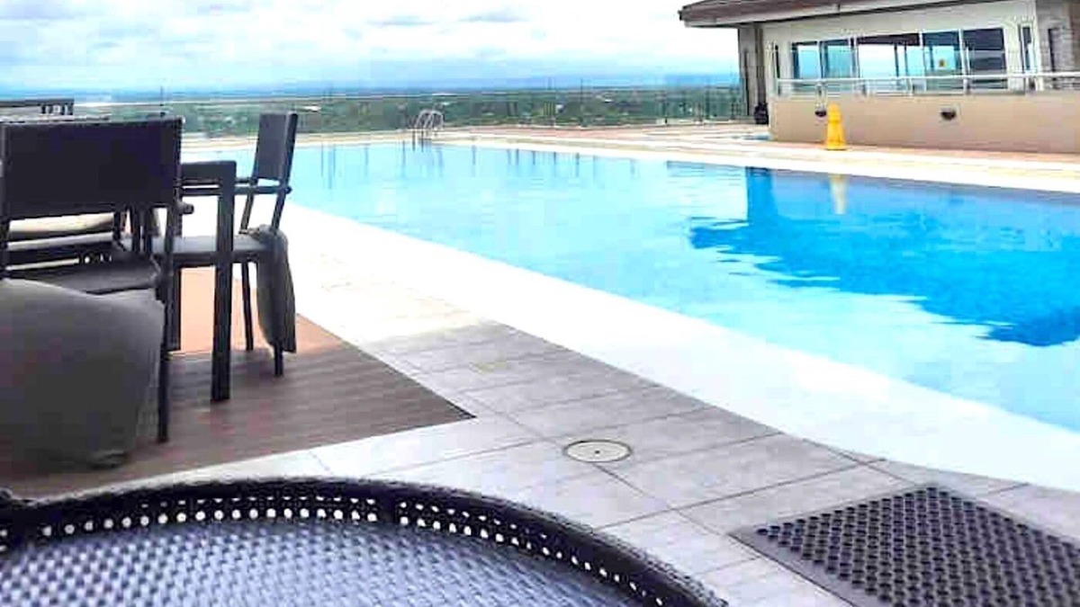 Bacolod Condo | Condo w/ Direct Access To Mall, Pool, Gym, Wifi
