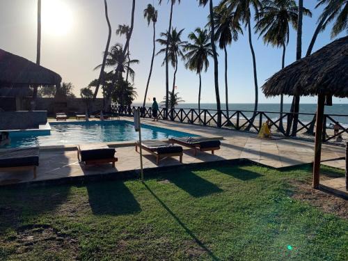 Cumbuco Apartment | Condomínio com vista para o Mar e Piscina no CUMBUCO- AP 106