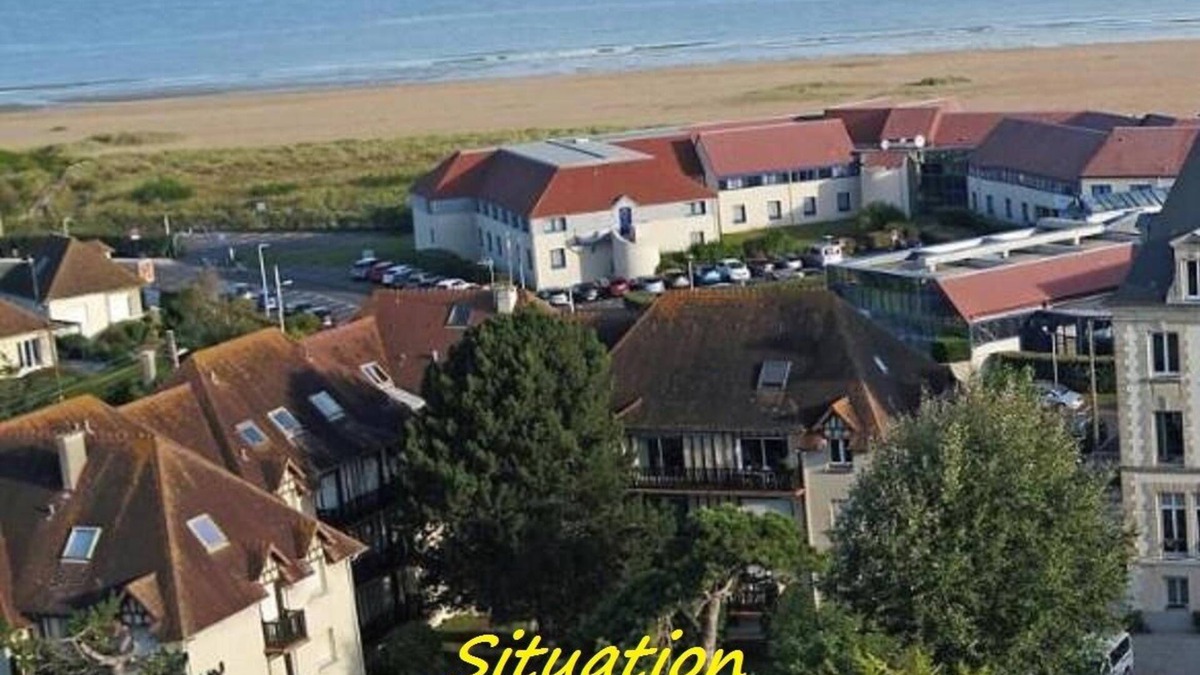 Ouistreham Apartment | Condominium apartment with terraces near the D-Day landing beaches