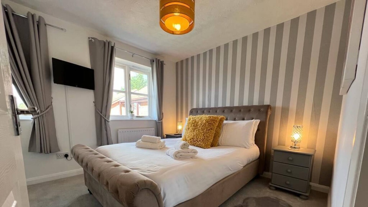 Telford House | Coney Green Way - close to PRH