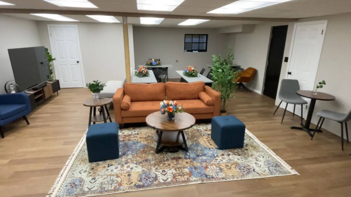 Cromwell Apartment | Conference Room Rental no sleeping arrangements