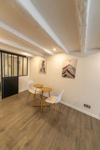 Centre Ville Apartment | CONFORTABLE 2 PIÈCES AU CŒUR DU CENTRE HISTORIQUE