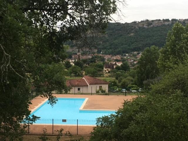 Cajarc House | CONFORTABLE MAISON DANS VILLAGE VACANCES AVEC PISCINE A CAJARC