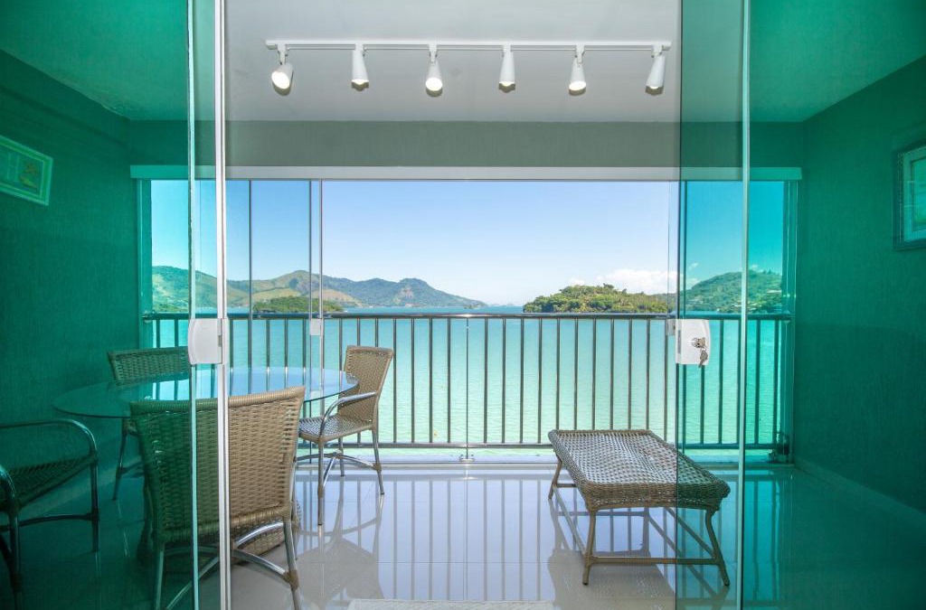 Caieira Apartment | Conforto com vista para o mar!