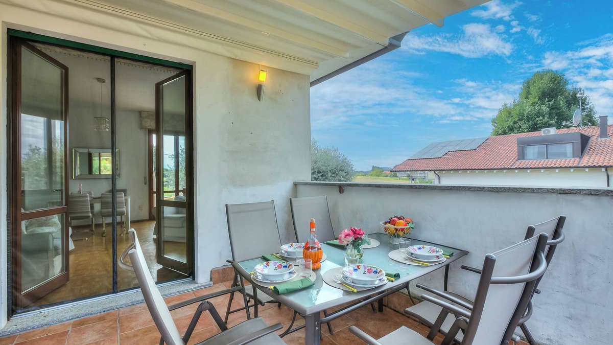 Monvalle Apartment | Connie's apartment, Monvalle, Italy