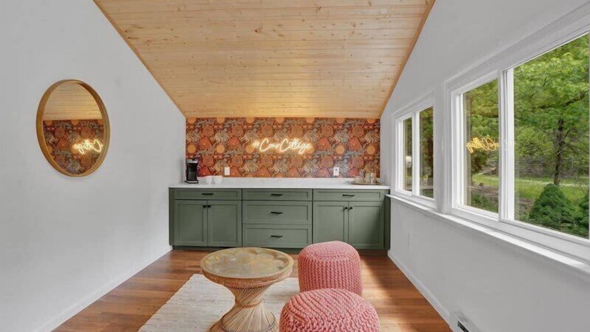 Pocono Summit House | Cono-Cottage | HotTub | Firepit & Central Location