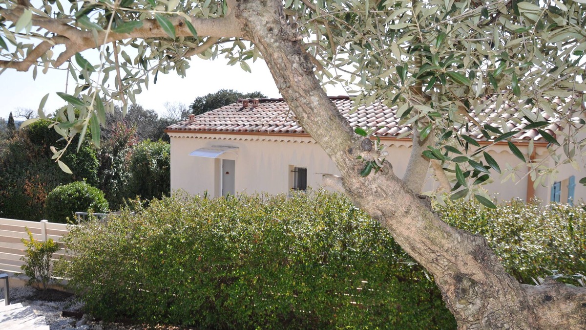Arpaillargues-et-Aureillac House | Contemporary house in Arpaillargues and Aureilhac near UZES