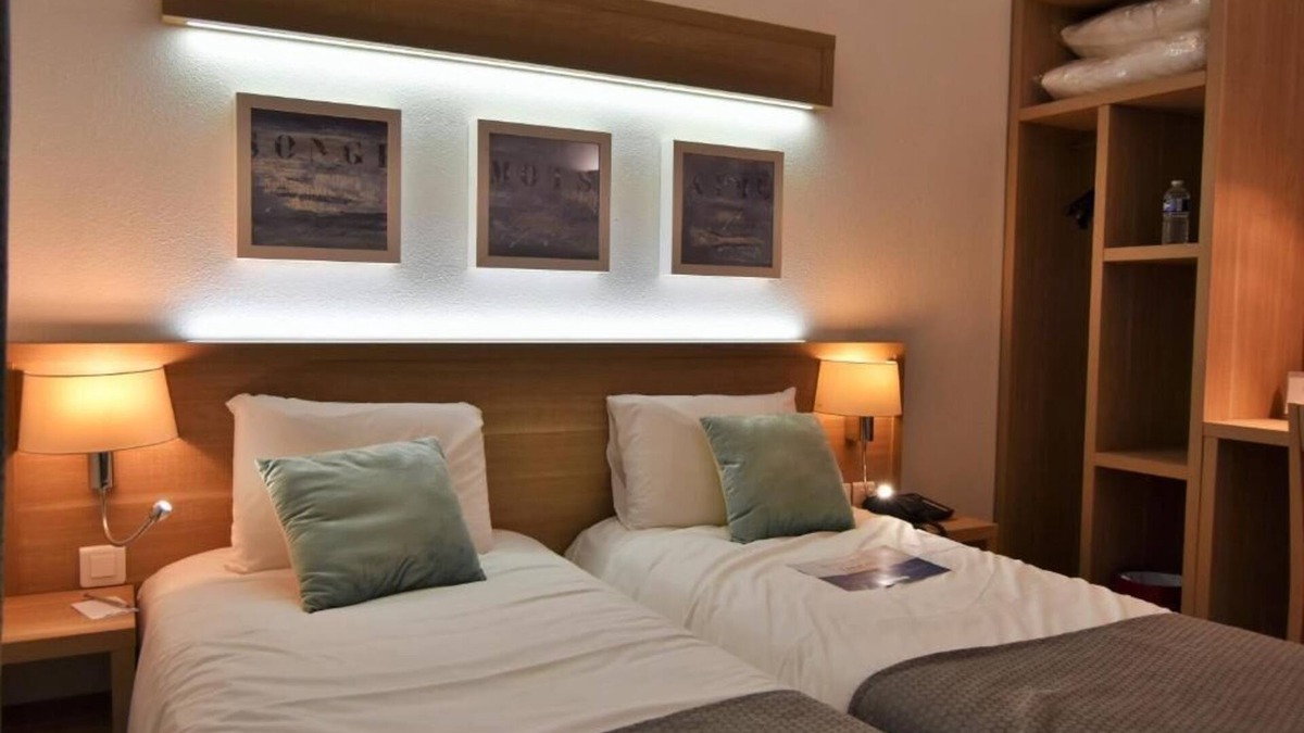 Carentan Hotel | Contact Hotel Utah Beach Carentan