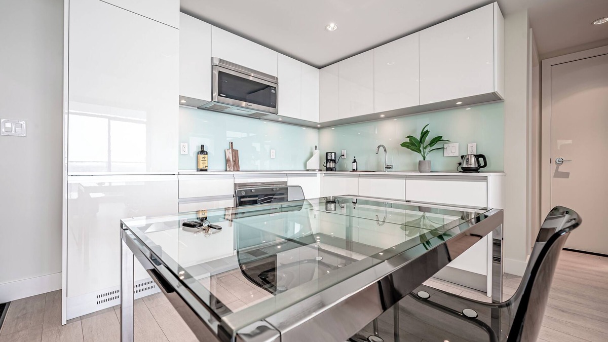 Victoria Park House | Contemporary 1 bd with stunning views *Stampede*