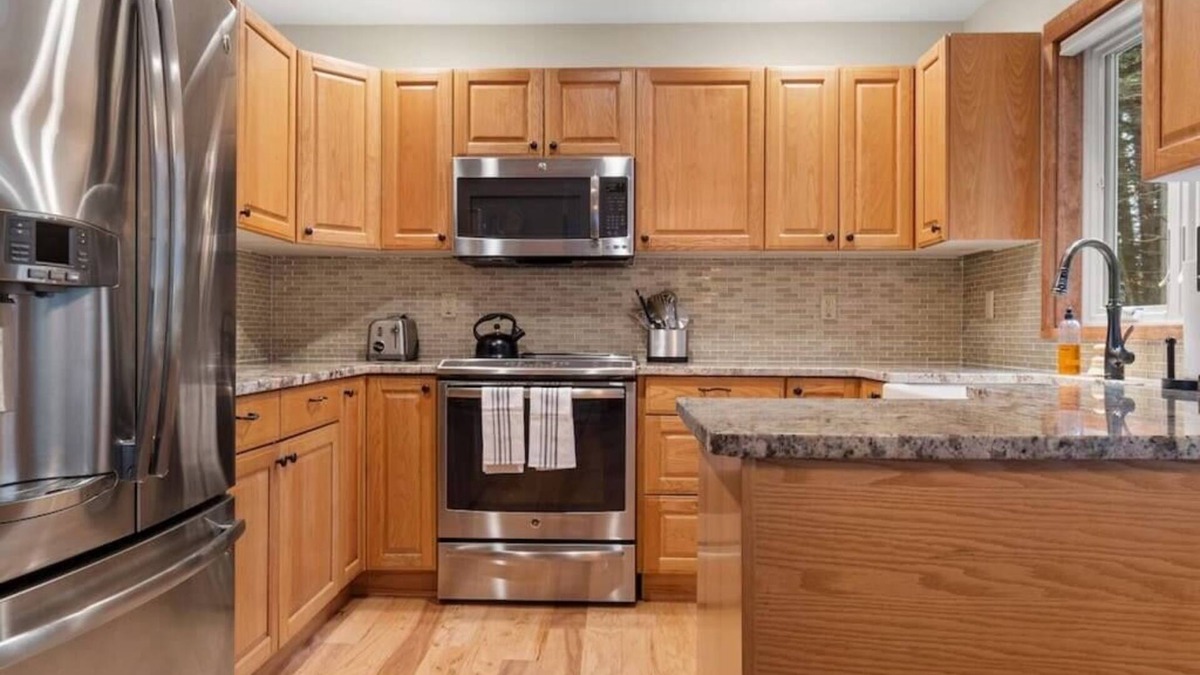 Stratton Mountain House | Contemporary 5-BR Chalet 5-Min to Stratton